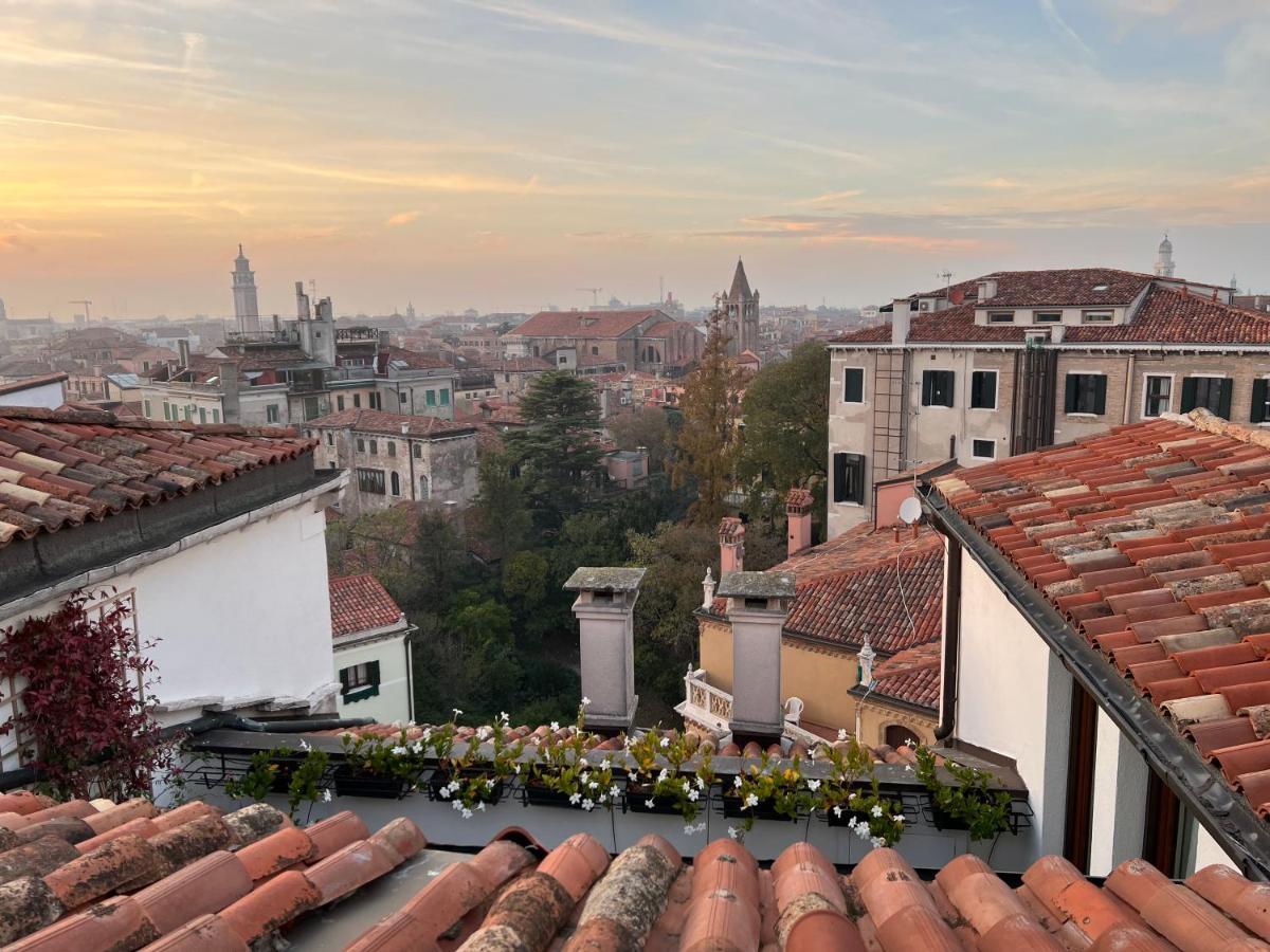 Attico Canal Grande A Palazzo Contarini Corfu Venedig Exterior foto